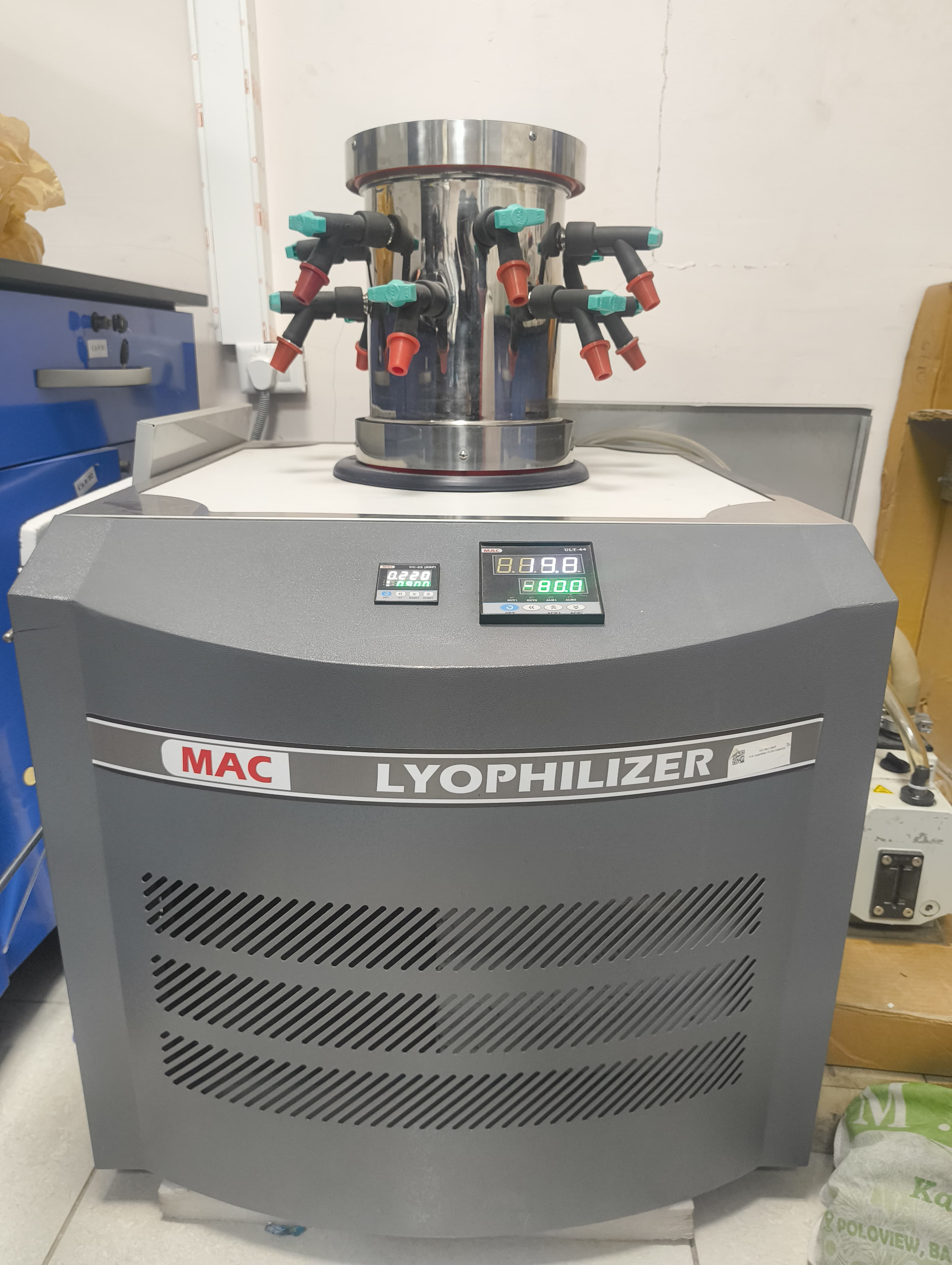 Centrifuge